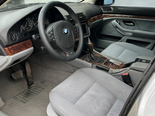 Серый БМВ 5 Серия, объемом двигателя 2.9 л и пробегом 420 тыс. км за 4900 $, фото 6 на Automoto.ua