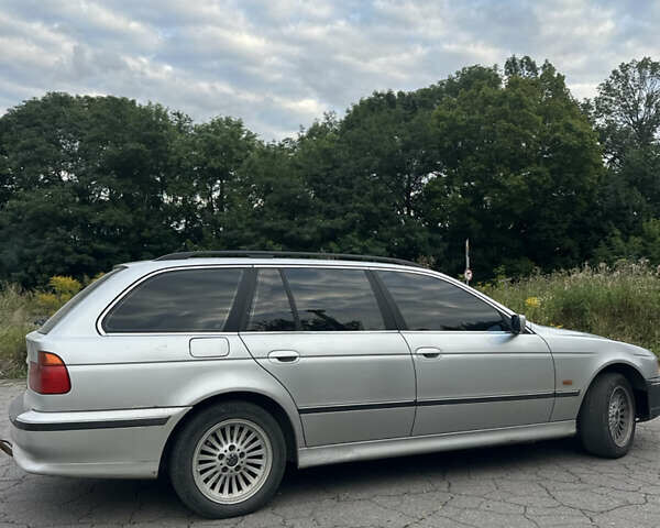 Сірий БМВ 5 Серія, об'ємом двигуна 2.5 л та пробігом 342 тис. км за 3800 $, фото 2 на Automoto.ua