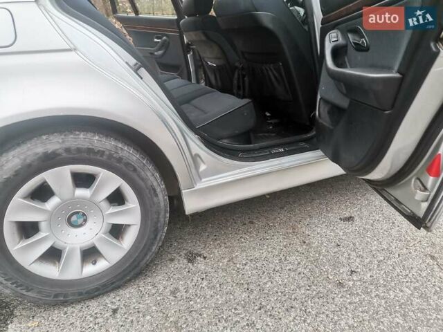 Сірий БМВ 5 Серія, об'ємом двигуна 2.5 л та пробігом 480 тис. км за 5400 $, фото 12 на Automoto.ua