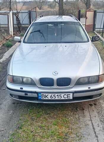 Серый БМВ 5 Серия, объемом двигателя 2.5 л и пробегом 400 тыс. км за 3300 $, фото 5 на Automoto.ua