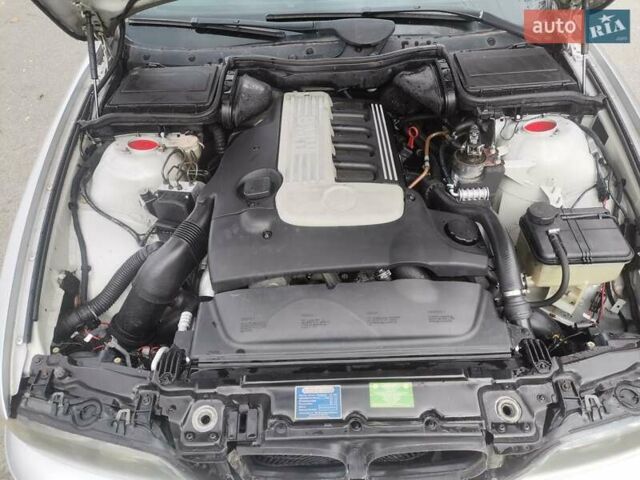 Сірий БМВ 5 Серія, об'ємом двигуна 2.5 л та пробігом 480 тис. км за 5400 $, фото 25 на Automoto.ua