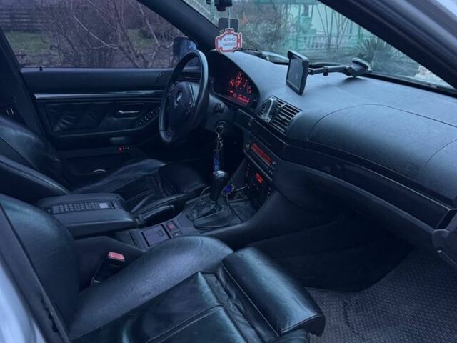 Сірий БМВ 5 Серія, об'ємом двигуна 2.9 л та пробігом 420 тис. км за 4850 $, фото 5 на Automoto.ua