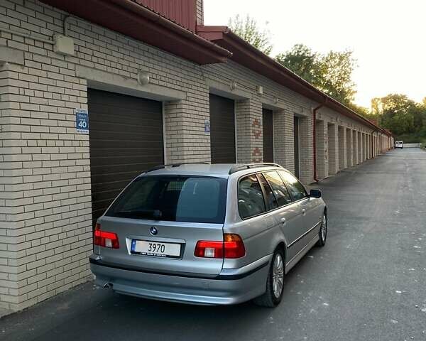 Серый БМВ 5 Серия, объемом двигателя 2.93 л и пробегом 401 тыс. км за 3800 $, фото 4 на Automoto.ua