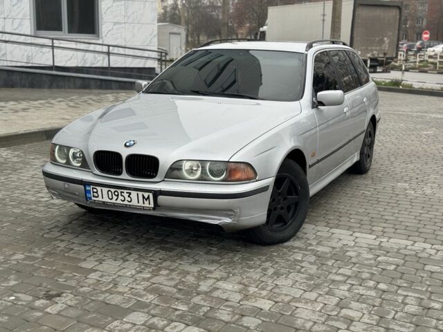 Серый БМВ 5 Серия, объемом двигателя 2 л и пробегом 300 тыс. км за 2750 $, фото 1 на Automoto.ua