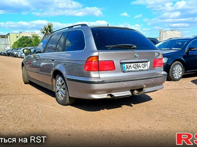 Серый БМВ 5 Серия, объемом двигателя 2.9 л и пробегом 0 тыс. км за 3950 $, фото 3 на Automoto.ua