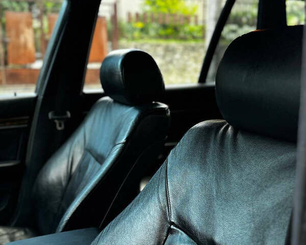 Сірий БМВ 5 Серія, об'ємом двигуна 3 л та пробігом 404 тис. км за 4100 $, фото 4 на Automoto.ua