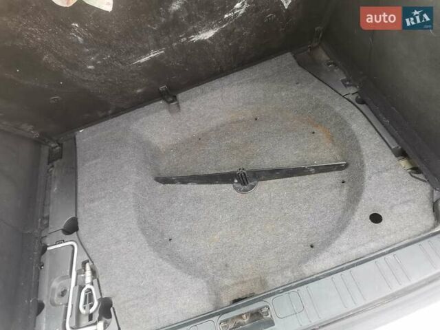 Сірий БМВ 5 Серія, об'ємом двигуна 2.5 л та пробігом 480 тис. км за 5400 $, фото 24 на Automoto.ua