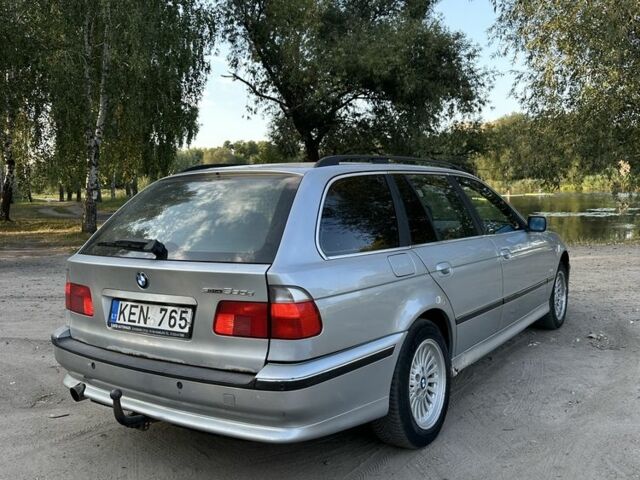 Серый БМВ 5 Серия, объемом двигателя 2.5 л и пробегом 373 тыс. км за 2000 $, фото 1 на Automoto.ua