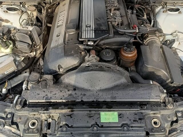 Сірий БМВ 5 Серія, об'ємом двигуна 2.8 л та пробігом 390 тис. км за 4150 $, фото 13 на Automoto.ua