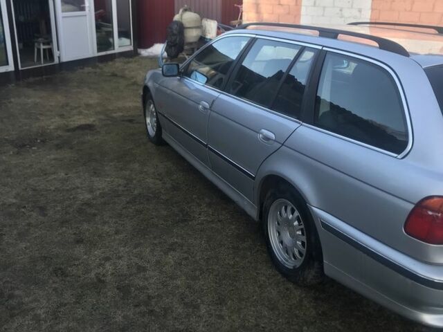 Сірий БМВ 5 Серія, об'ємом двигуна 2.5 л та пробігом 462 тис. км за 3150 $, фото 2 на Automoto.ua