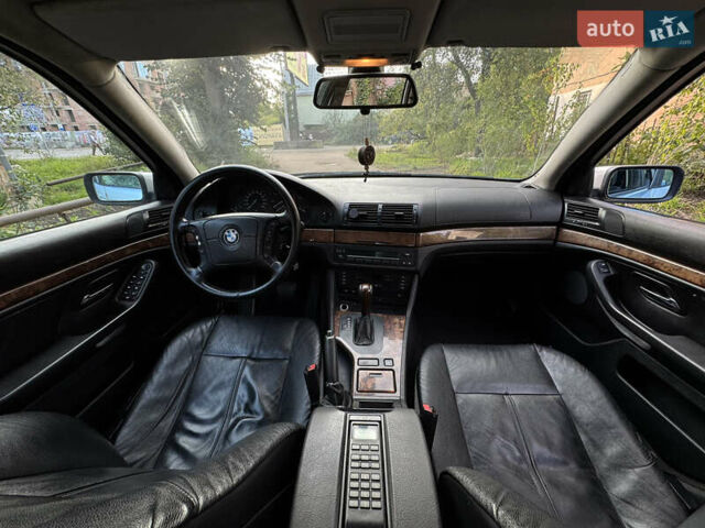 БМВ 5 Серия 2000 в Ивано-Франковске на Automoto.ua Серый БМВ 5 Серия, объемом двигателя 3 л и пробегом 340 тыс. км за 5400 $, фото 18 на Automoto.ua