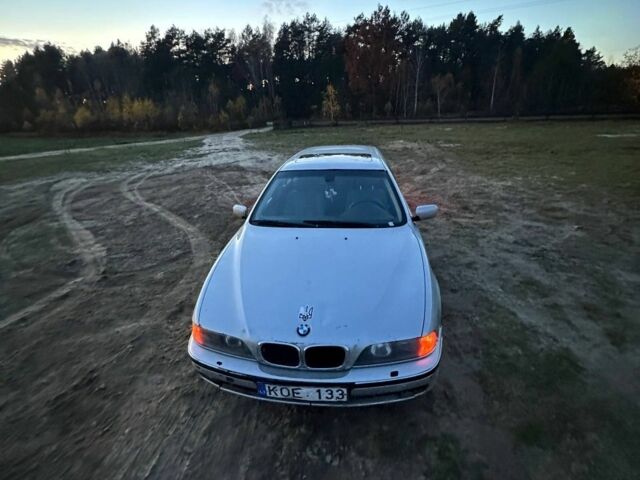 Сірий БМВ 5 Серія, об'ємом двигуна 3 л та пробігом 450 тис. км за 1900 $, фото 2 на Automoto.ua