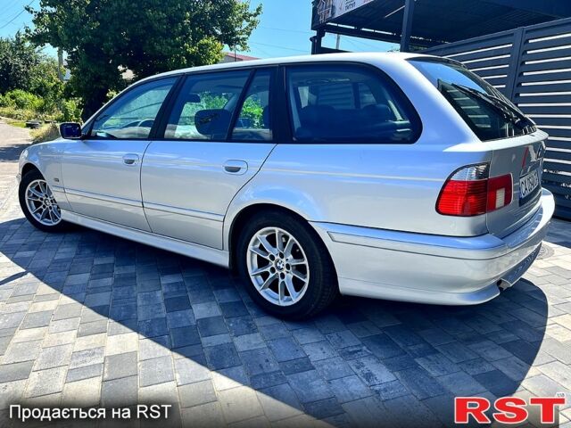 Серый БМВ 5 Серия, объемом двигателя 2.5 л и пробегом 350 тыс. км за 4800 $, фото 3 на Automoto.ua