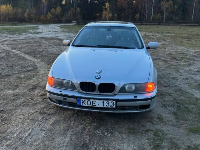 Сірий БМВ 5 Серія, об'ємом двигуна 3 л та пробігом 450 тис. км за 1900 $, фото 1 на Automoto.ua