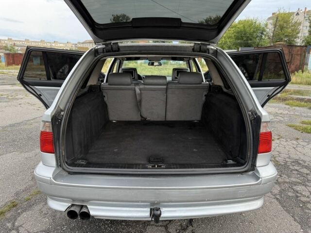 Сірий БМВ 5 Серія, об'ємом двигуна 2 л та пробігом 390 тис. км за 3750 $, фото 20 на Automoto.ua