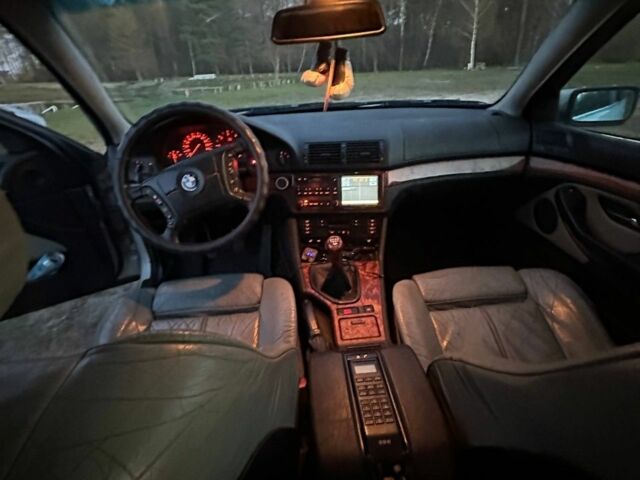 Сірий БМВ 5 Серія, об'ємом двигуна 3 л та пробігом 450 тис. км за 1900 $, фото 5 на Automoto.ua