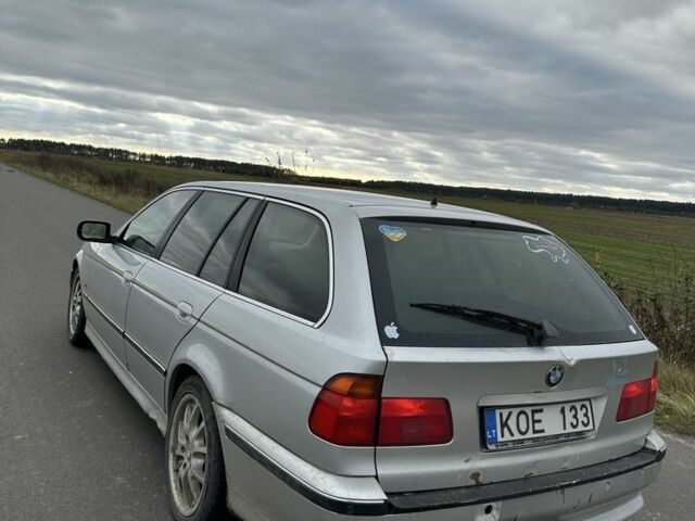 Серый БМВ 5 Серия, объемом двигателя 0 л и пробегом 3 тыс. км за 1859 $, фото 1 на Automoto.ua