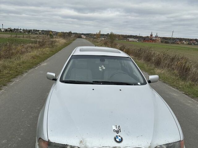 Серый БМВ 5 Серия, объемом двигателя 0 л и пробегом 3 тыс. км за 1859 $, фото 4 на Automoto.ua