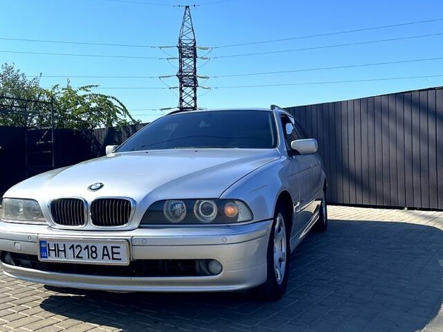 Серый БМВ 5 Серия, объемом двигателя 2.9 л и пробегом 409 тыс. км за 5000 $, фото 1 на Automoto.ua