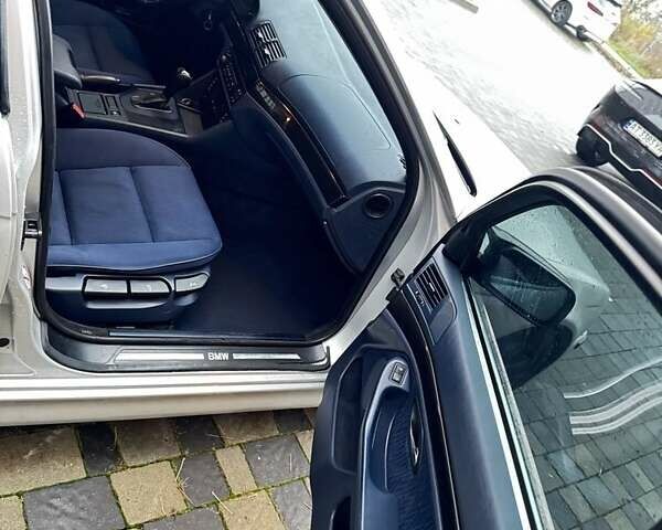 Серый БМВ 5 Серия, объемом двигателя 2.5 л и пробегом 338 тыс. км за 5300 $, фото 10 на Automoto.ua