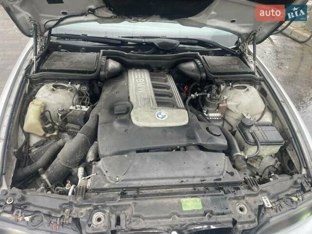 Сірий БМВ 5 Серія, об'ємом двигуна 3 л та пробігом 506 тис. км за 4000 $, фото 4 на Automoto.ua