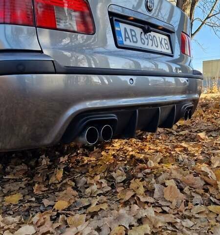 Серый БМВ 5 Серия, объемом двигателя 3 л и пробегом 364 тыс. км за 10000 $, фото 69 на Automoto.ua