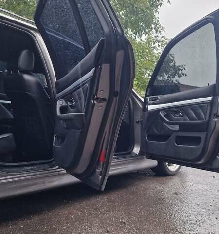 Серый БМВ 5 Серия, объемом двигателя 3 л и пробегом 364 тыс. км за 10000 $, фото 29 на Automoto.ua