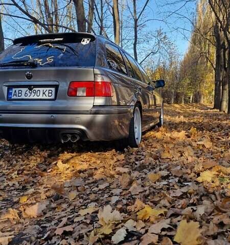 Серый БМВ 5 Серия, объемом двигателя 3 л и пробегом 364 тыс. км за 10000 $, фото 18 на Automoto.ua