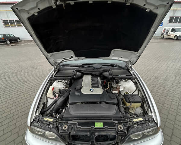 Серый БМВ 5 Серия, объемом двигателя 2.5 л и пробегом 360 тыс. км за 7000 $, фото 17 на Automoto.ua
