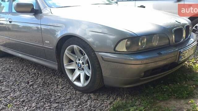 Серый БМВ 5 Серия, объемом двигателя 3 л и пробегом 364 тыс. км за 10000 $, фото 96 на Automoto.ua