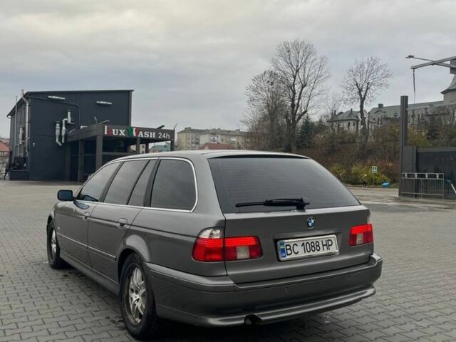 Серый БМВ 5 Серия, объемом двигателя 3 л и пробегом 260 тыс. км за 5200 $, фото 7 на Automoto.ua