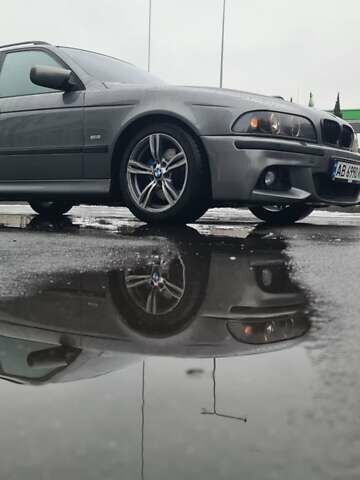 Серый БМВ 5 Серия, объемом двигателя 3 л и пробегом 364 тыс. км за 10000 $, фото 93 на Automoto.ua