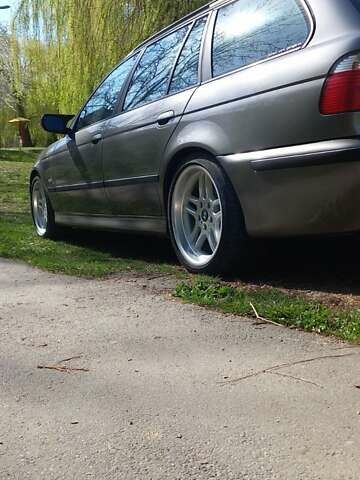 Сірий БМВ 5 Серія, об'ємом двигуна 3 л та пробігом 364 тис. км за 9300 $, фото 54 на Automoto.ua