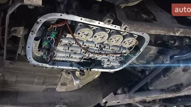 Серый БМВ 5 Серия, объемом двигателя 3 л и пробегом 364 тыс. км за 10000 $, фото 92 на Automoto.ua