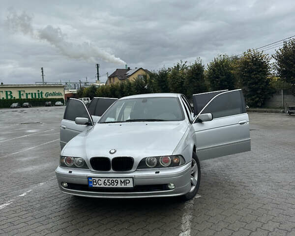 Серый БМВ 5 Серия, объемом двигателя 2.5 л и пробегом 383 тыс. км за 5500 $, фото 3 на Automoto.ua