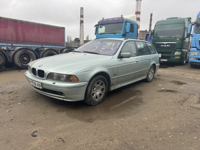 Серый БМВ 5 Серия, объемом двигателя 2.2 л и пробегом 240 тыс. км за 5700 $, фото 2 на Automoto.ua