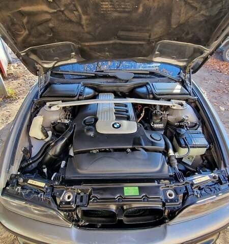 Серый БМВ 5 Серия, объемом двигателя 3 л и пробегом 364 тыс. км за 10000 $, фото 30 на Automoto.ua