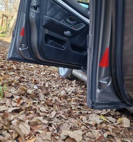 Серый БМВ 5 Серия, объемом двигателя 3 л и пробегом 364 тыс. км за 10000 $, фото 43 на Automoto.ua