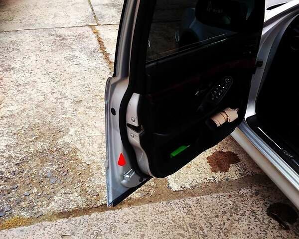 Серый БМВ 5 Серия, объемом двигателя 2.5 л и пробегом 320 тыс. км за 4500 $, фото 12 на Automoto.ua