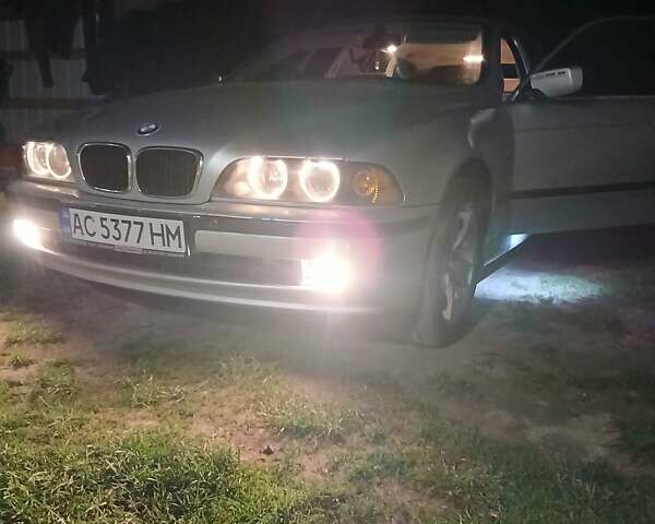 Серый БМВ 5 Серия, объемом двигателя 2.5 л и пробегом 420 тыс. км за 4800 $, фото 12 на Automoto.ua