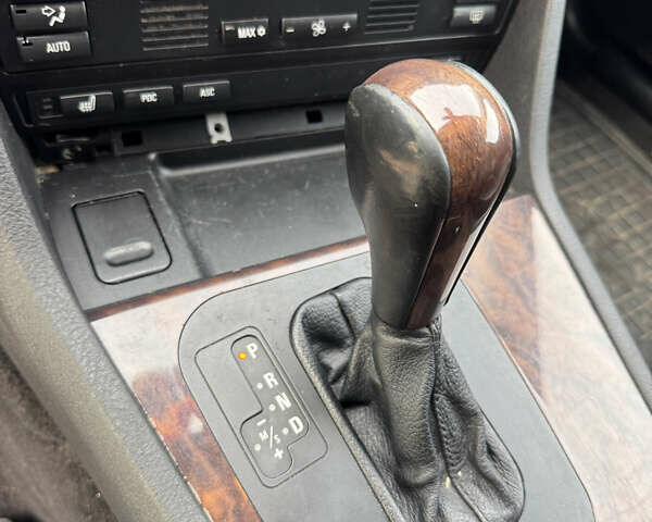 Серый БМВ 5 Серия, объемом двигателя 2.93 л и пробегом 478 тыс. км за 6000 $, фото 19 на Automoto.ua