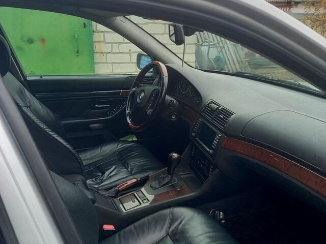 Серый БМВ 5 Серия, объемом двигателя 2.2 л и пробегом 0 тыс. км за 5300 $, фото 3 на Automoto.ua
