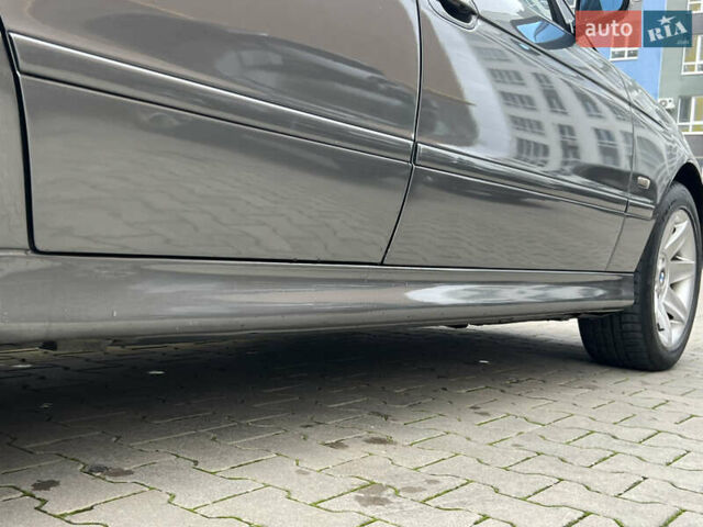 Серый БМВ 5 Серия, объемом двигателя 2.5 л и пробегом 300 тыс. км за 4750 $, фото 17 на Automoto.ua