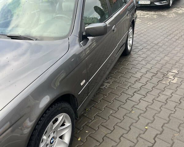 Серый БМВ 5 Серия, объемом двигателя 2.49 л и пробегом 301 тыс. км за 7000 $, фото 6 на Automoto.ua