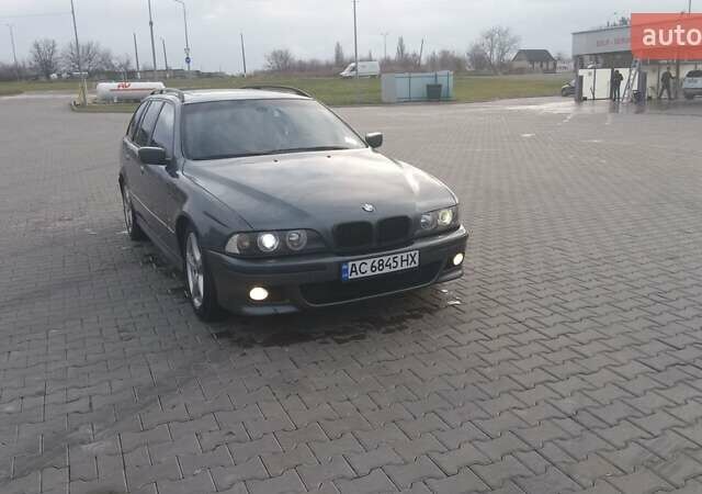 Серый БМВ 5 Серия, объемом двигателя 2.5 л и пробегом 522 тыс. км за 3850 $, фото 1 на Automoto.ua