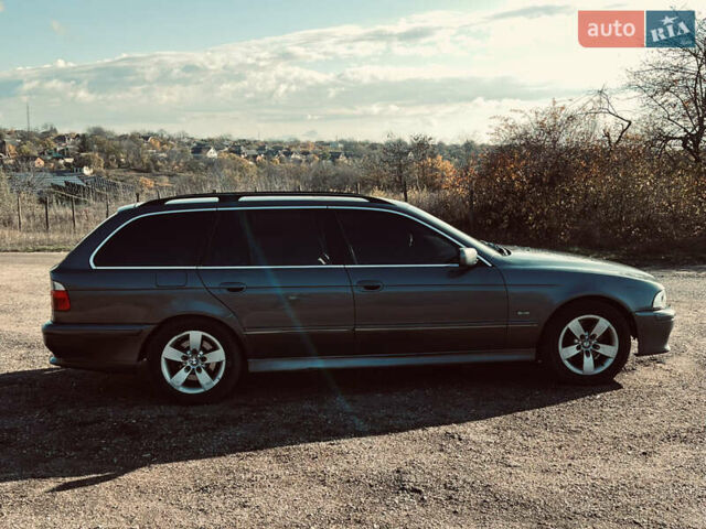 Серый БМВ 5 Серия, объемом двигателя 3 л и пробегом 313 тыс. км за 5900 $, фото 7 на Automoto.ua