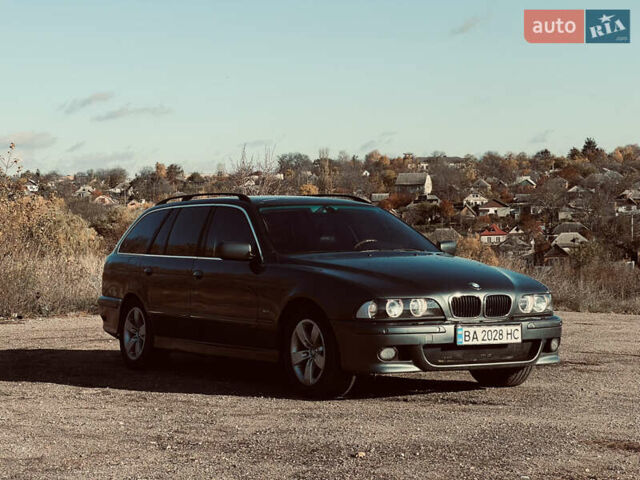 Серый БМВ 5 Серия, объемом двигателя 3 л и пробегом 313 тыс. км за 5900 $, фото 2 на Automoto.ua