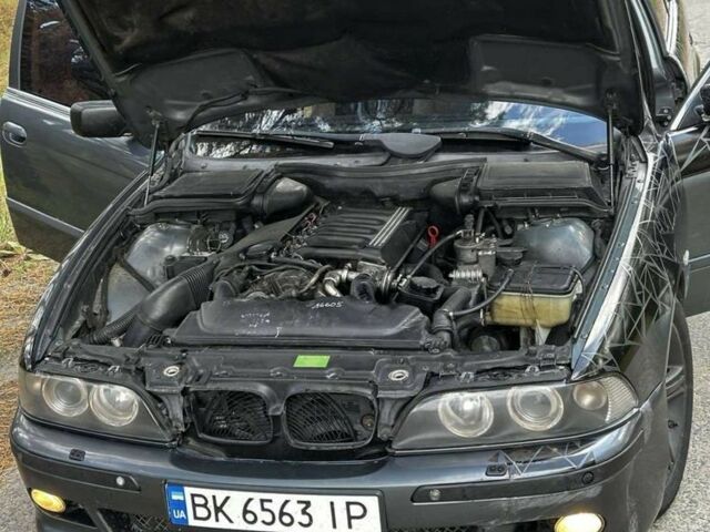 Серый БМВ 5 Серия, объемом двигателя 2.9 л и пробегом 335 тыс. км за 2900 $, фото 5 на Automoto.ua