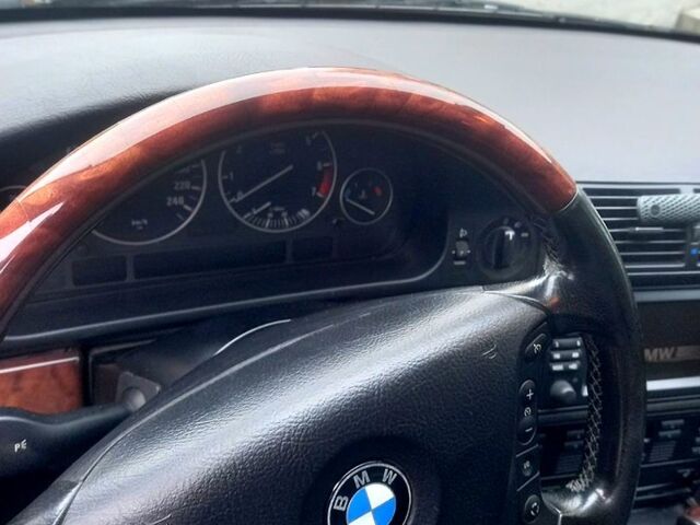 Серый БМВ 5 Серия, объемом двигателя 2.2 л и пробегом 0 тыс. км за 5300 $, фото 4 на Automoto.ua