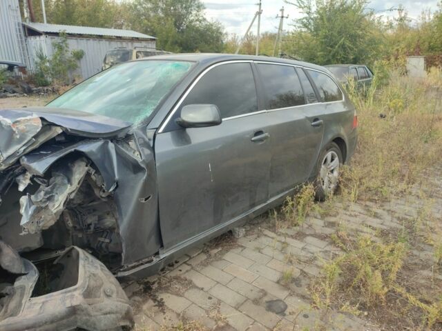 Сірий БМВ 5 Серія, об'ємом двигуна 3 л та пробігом 490 тис. км за 2750 $, фото 2 на Automoto.ua